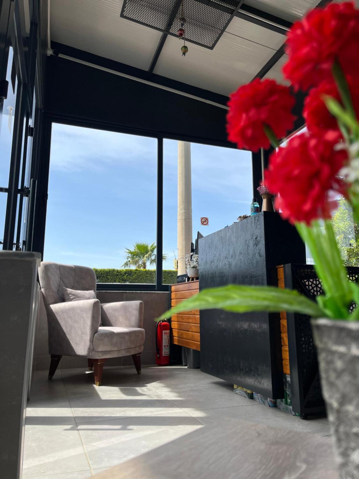 Gardenya Lara Suit Hotel Анталия Екстериор снимка
