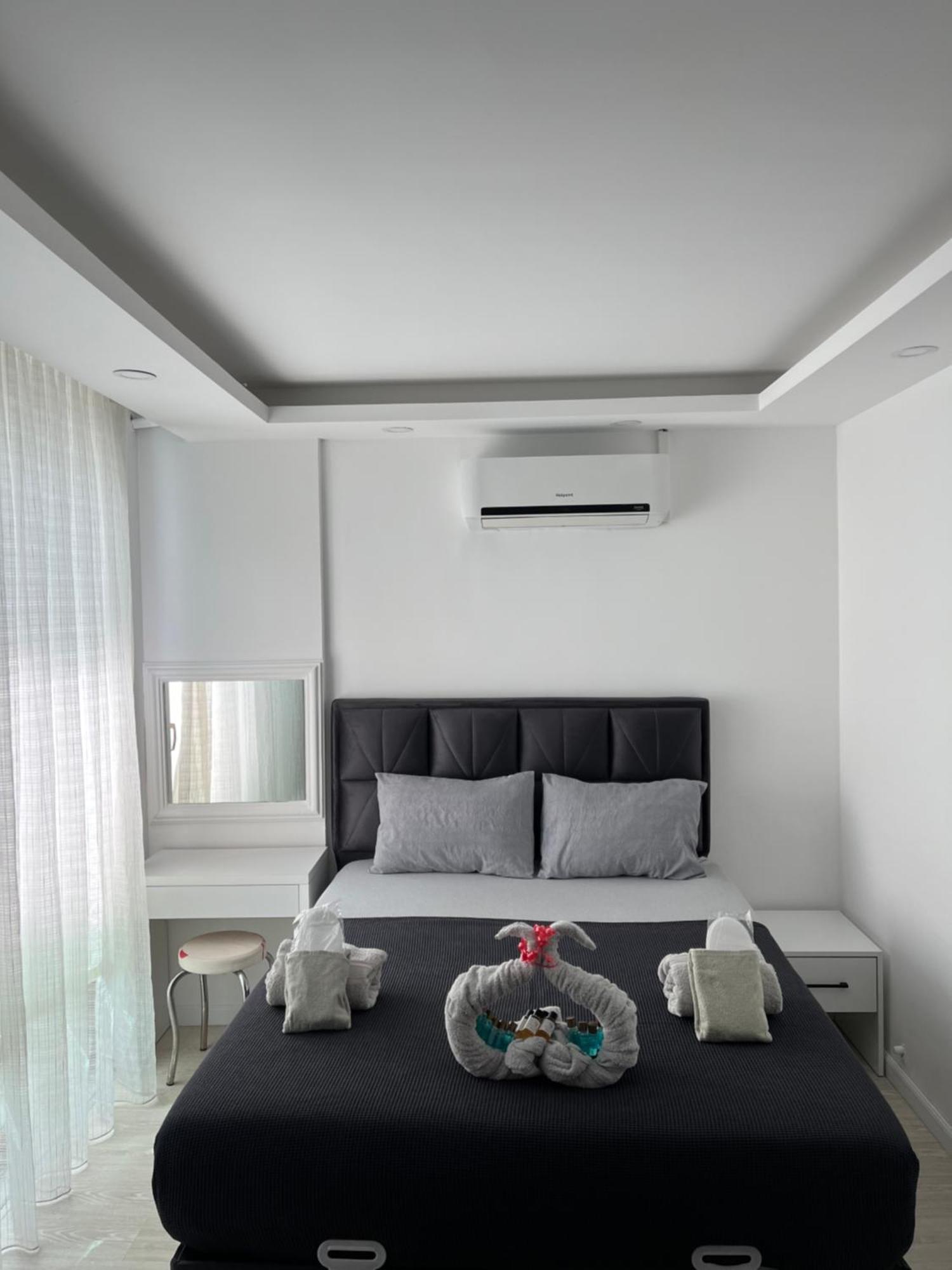 Gardenya Lara Suit Hotel Анталия Екстериор снимка