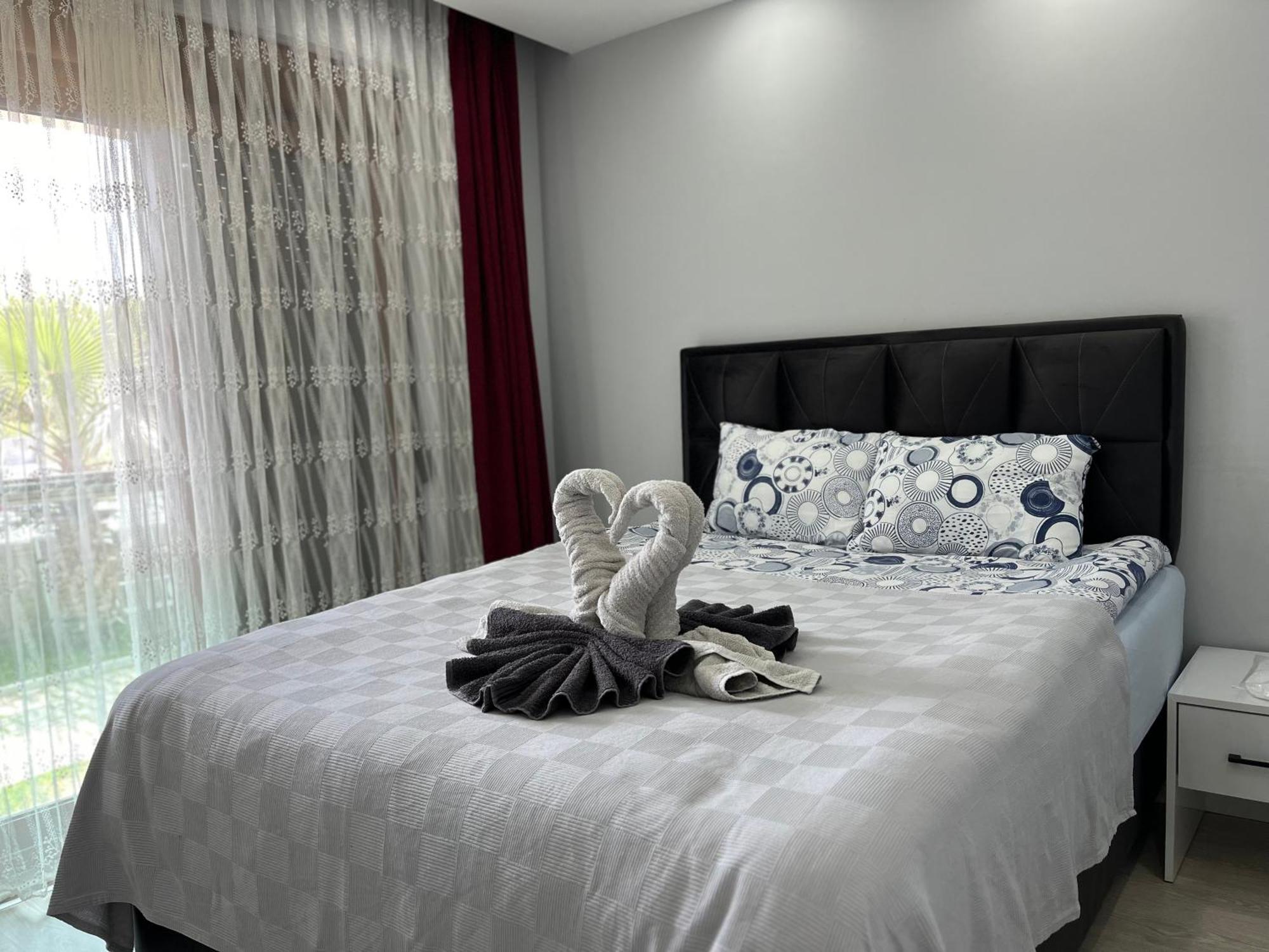 Gardenya Lara Suit Hotel Анталия Екстериор снимка